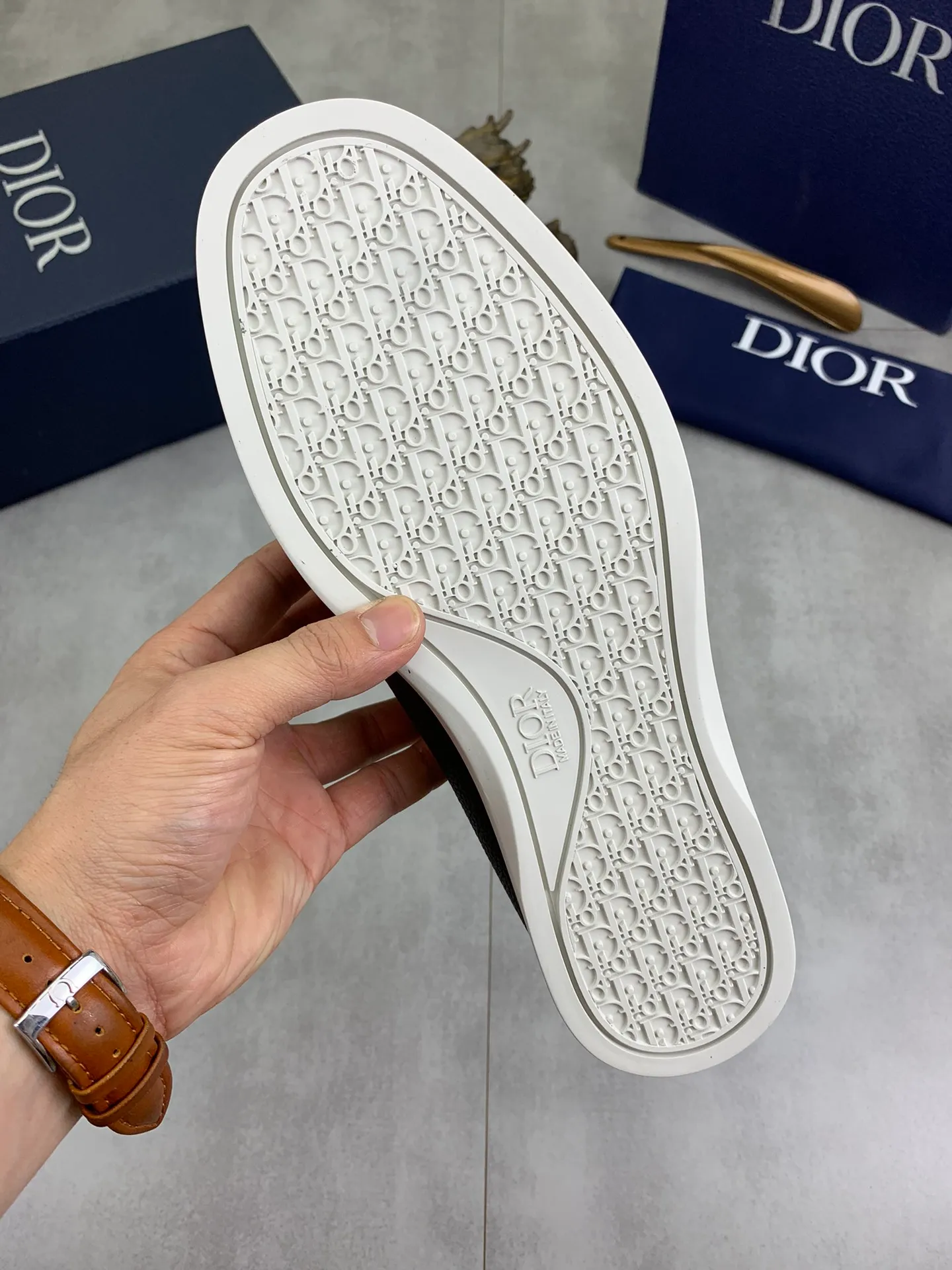 Men's shoes 💰P542 New 💰Higher version 💎💎💎Dior original 1:1 replica! Top Italian purchasing agent! Men's business casual leather shoes, original imported calfskin upper, ultimate texture, gentleman style, imported water-dyed cowhide inside, top-quality original Italian rubber outsole, first-class workmanship, top quality! Size: 39-44 (38 45 customized) 4️⃣ colors available